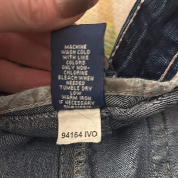 Amethyst Jean Shorts - Picture 5 of 5